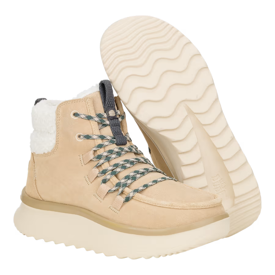 Wendy Peak Apres Suede Cozy