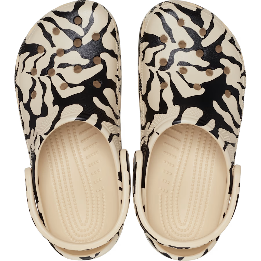 Classic Woodcut Floral Clog