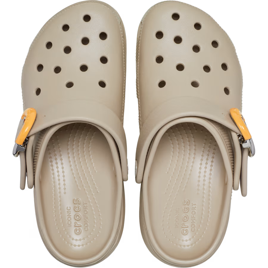 Classic Platform Dipped Buckle Clog