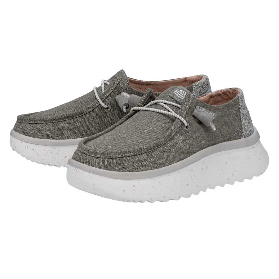 Wendy Peak Chambray