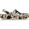 Classic Woodcut Floral Clog